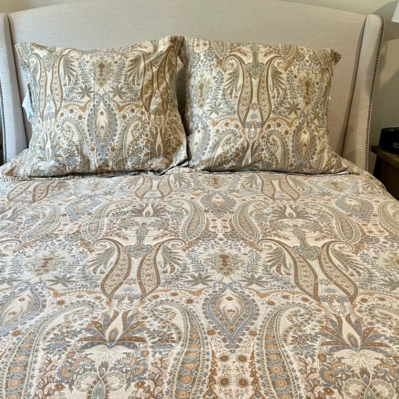 Pottery Barn Bedding Pottery Barn Duvet Cover And Euro Shams Poshmark
